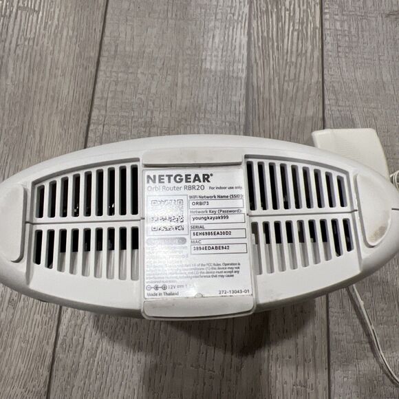 NETGEAR Orbi Model RBR20 Router White Home Mesh WiFi Tri-band - Picture 4 of 4